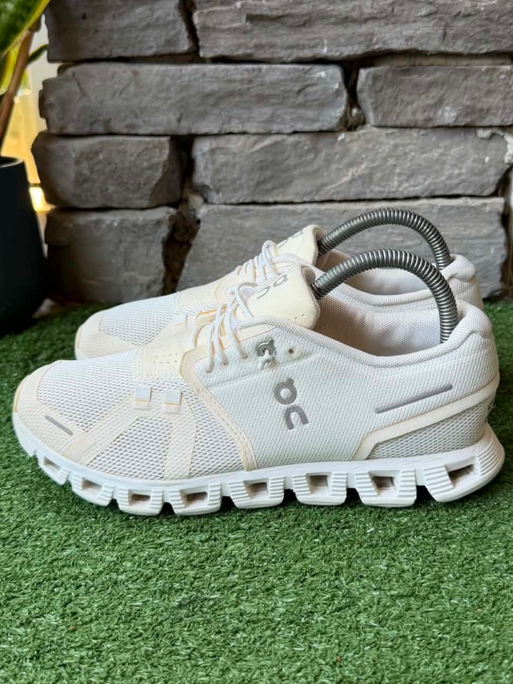 On Running Cloud 5 White Mesh Upper Womens Sneakers